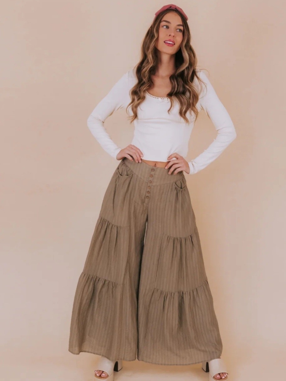High-Waist Tiered Wide-Leg Pants in Olive
